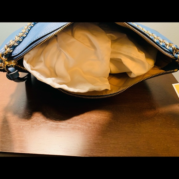 Michael Kors Crossbody Bag - Picture 4 of 5